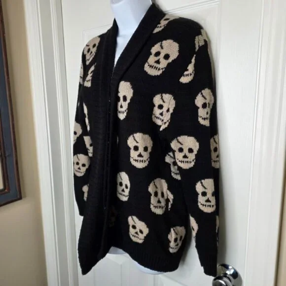 Infiniti Skull Knitted Black Cardigan Women's Size L/XL - Picture 2 of 5